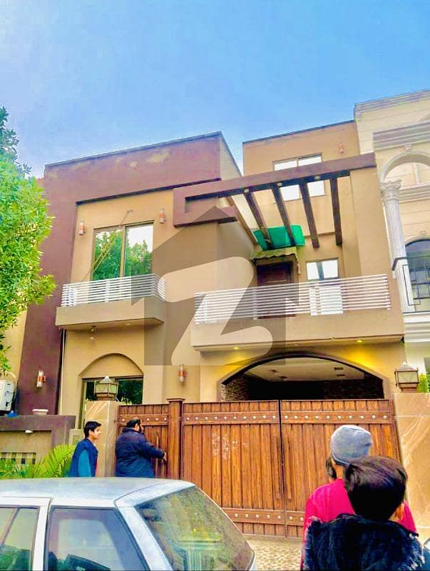 5 Marla like brand new luxury house for Rent gas avail AA block Sector C Bahria Town Lahore