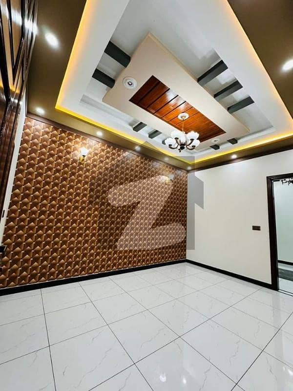رفیع پریمیر ریذیڈنسی سکیم 33,کراچی میں 2 کمروں کا 4 مرلہ فلیٹ 88.0 لاکھ میں برائے فروخت۔