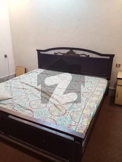 مدینہ ٹاؤن فیصل آباد میں 2 کمروں کا 2 مرلہ مکان 25.0 ہزار میں کرایہ پر دستیاب ہے۔