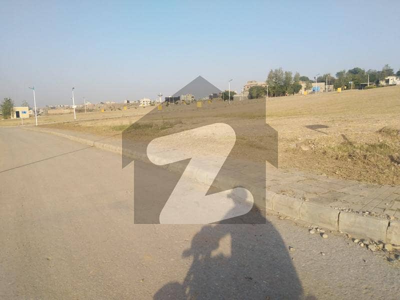 Looking For A Residential Plot In Bahria Town Phase 8 - Bahria Orchard