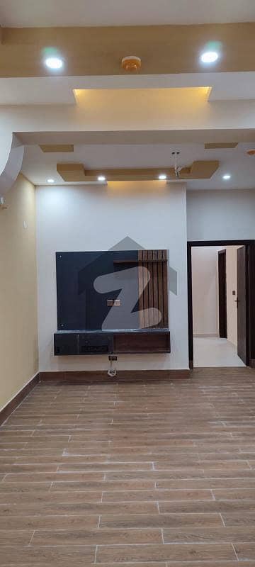 ڈی ایچ اے 11 رہبر فیز 2 ایکسٹینشن - بلاک این ڈی ایچ اے رہبر فیز 2,ڈی ایچ اے 11 رہبر,لاہور میں 3 کمروں کا 5 مرلہ مکان 72.0 ہزار میں کرایہ پر دستیاب ہے۔