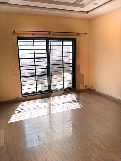 10 MARLA UPPER PORTION AVAILABLE FOR RENT IN DHA RAHBER SECTOR 2 BLOCK G