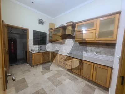2 Bed Flat Available For Rent