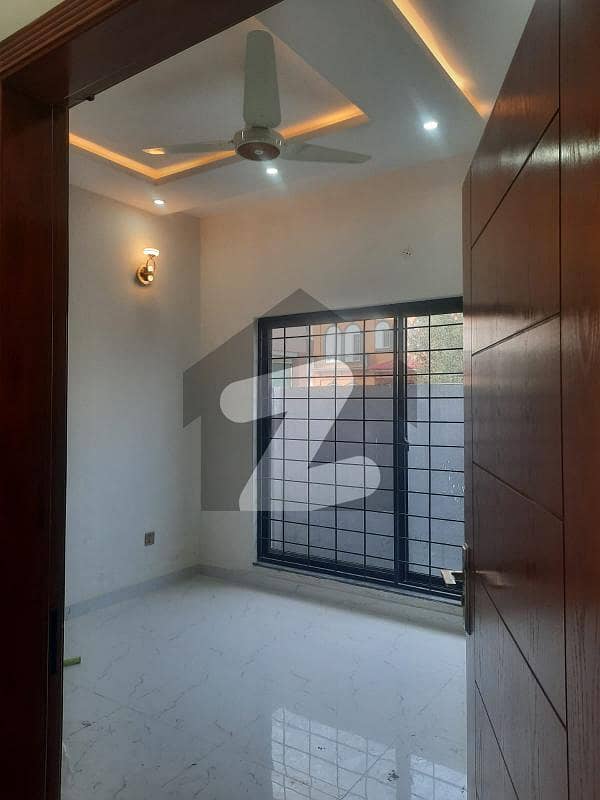 5 MARLA BEAUTIFUL HOUSE AVAILABLE FOR RENT IN DHA RAHBER 11 HALLOKI GARDEN