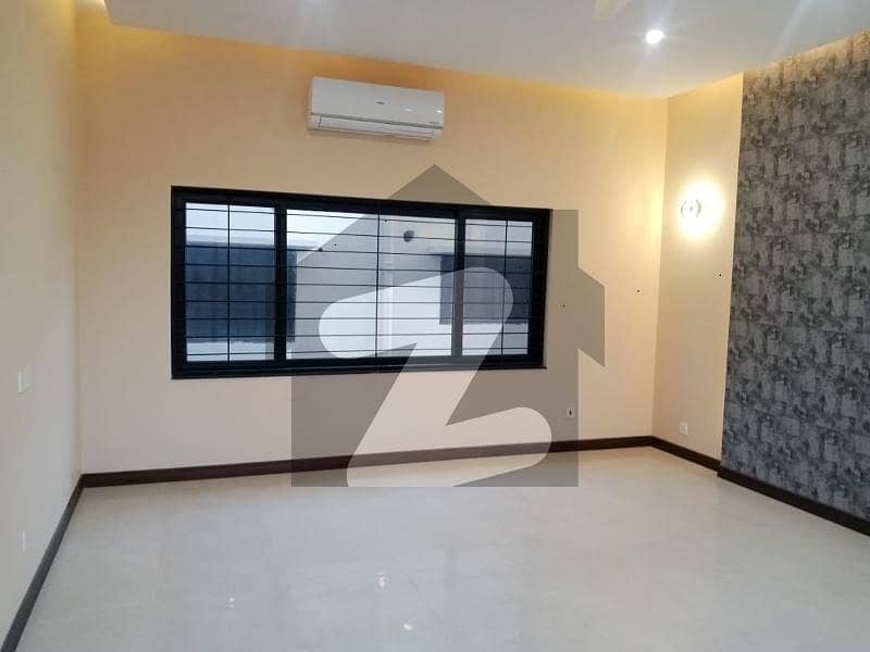 7 MARLA UPPER PORTION AVAILABLE FOR RENT IN STATE LIFE HOUSING