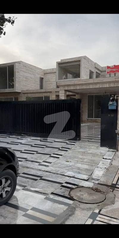 Hot Location 2 Kanal House Available For Sale In DHA Phase 3 W Block Main Road