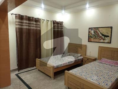 ڈی ایچ اے فیز 3 ڈیفنس (ڈی ایچ اے),لاہور میں 1 کمرے کا 1 کنال کمرہ 32.0 ہزار میں کرایہ پر دستیاب ہے۔