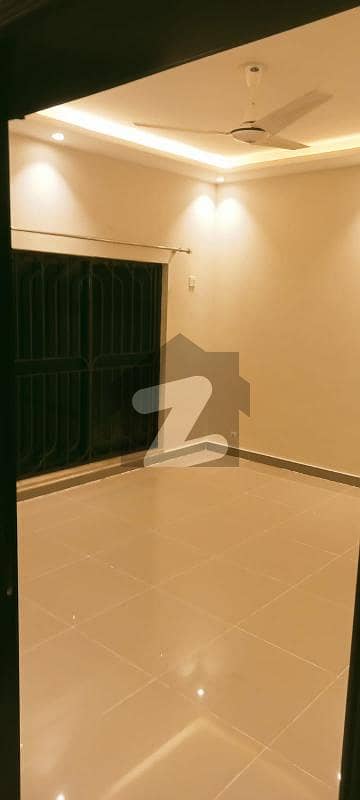 عسکری 11 عسکری,لاہور میں 4 کمروں کا 17 مرلہ مکان 2.05 لاکھ میں کرایہ پر دستیاب ہے۔