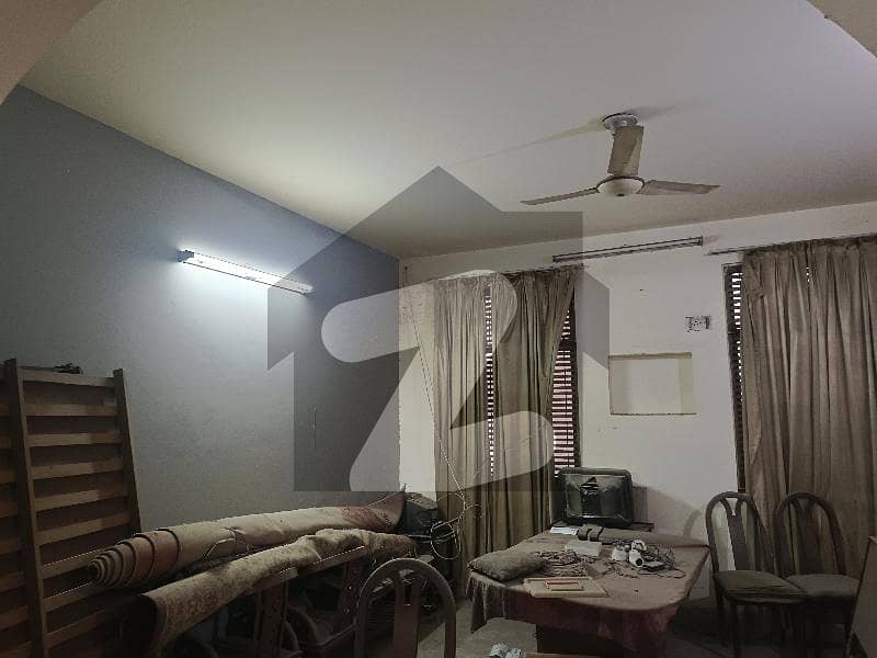 فیصل ٹاؤن لاہور میں 3 کمروں کا 7 مرلہ مکان 2.55 کروڑ میں برائے فروخت۔