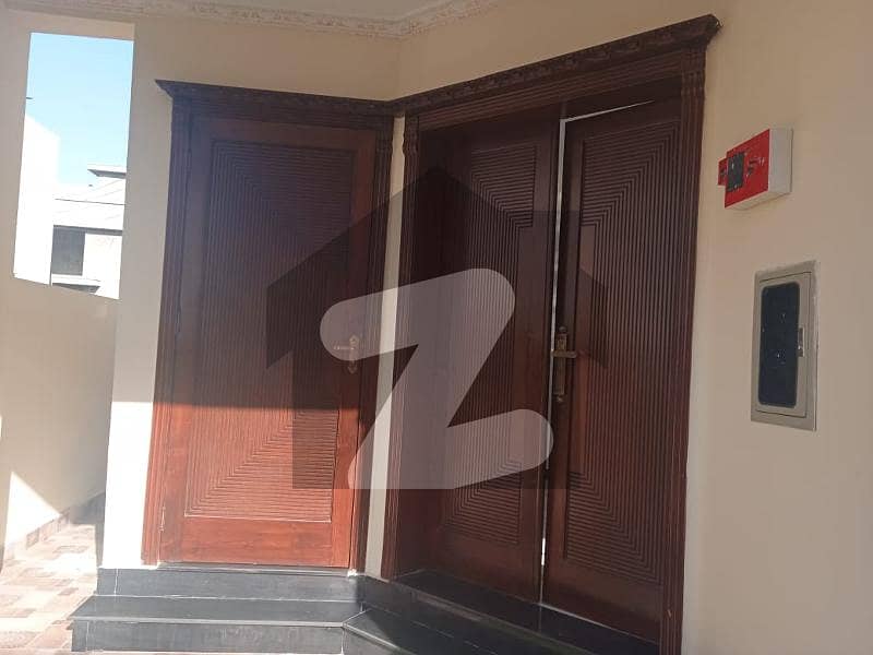 5 MARLA GOOD LOCATION DOUBLE STORY HOUSE AVAILABLE FOR SALE IN DHA 11 RAHBAR SECTOR 4