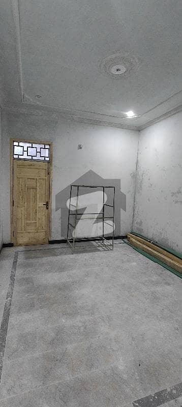 ایچ ۔ 13 اسلام آباد میں 2 کمروں کا 5 مرلہ مکان 25.0 ہزار میں کرایہ پر دستیاب ہے۔