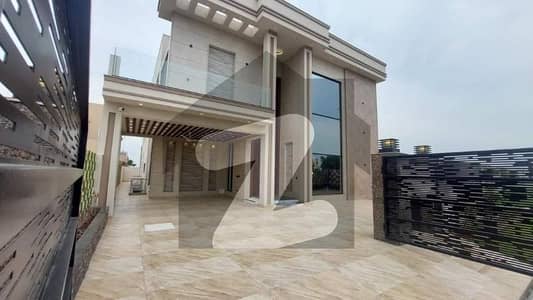 1 kanal house for sale at prime location