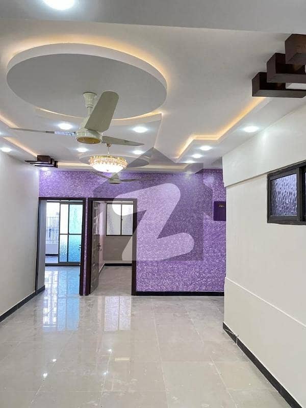 پی ای سی ایچ ایس بلاک 2 پی ای سی ایچ ایس,جمشید ٹاؤن,کراچی میں 3 کمروں کا 9 مرلہ فلیٹ 3.2 کروڑ میں برائے فروخت۔