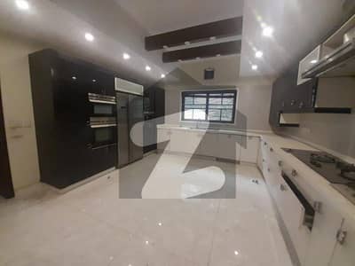 2 Kanal Like New House For Sale In Gulbhar Block Bahria Town Lahore