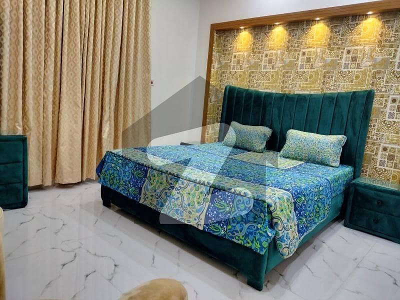 بحریہ ٹاؤن فیز 8 بحریہ ٹاؤن راولپنڈی,راولپنڈی میں 5 کمروں کا 10 مرلہ مکان 4.3 کروڑ میں برائے فروخت۔