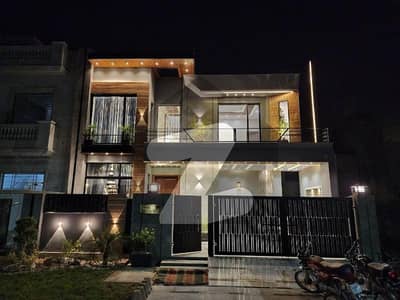 Luxurious Ultra Modern Bungalow Available For Sale At Prime Location