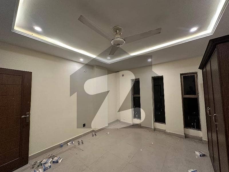 2 Bedrooms Apartments Non Furnished Available For Rent Bahria Town Phase 4