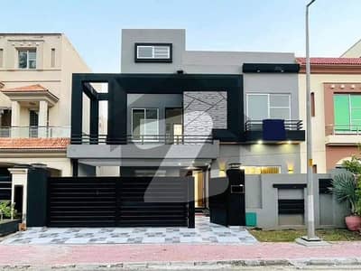 10 Marla House For Sale Available In PCSIR Phase 2 Lahore