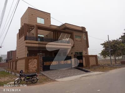 نشیمنِ اقبال فیز 2 نشیمنِ اقبال,لاہور میں 5 کمروں کا 10 مرلہ مکان 3.4 کروڑ میں برائے فروخت۔