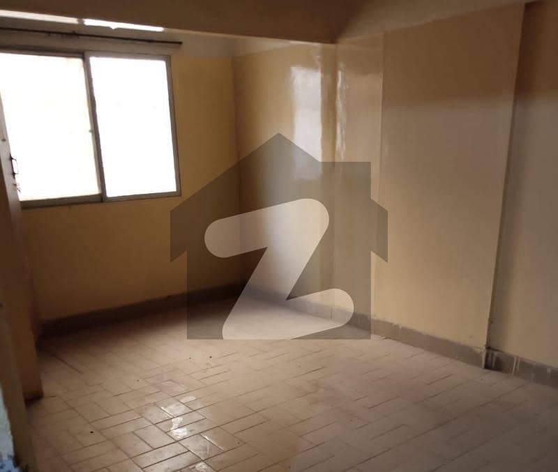 Prime Location Flat Sized 600 Square Feet In Gulshan-e-Iqbal Town