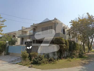 1 Kanal Corner House With Full Basement At Prime Location For Sale In DHA Phase 3 Lahore