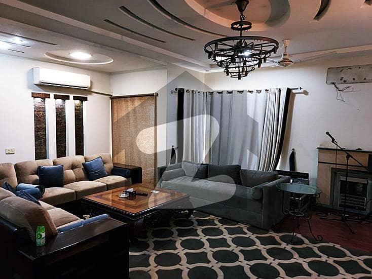 ڈی ایچ اے فیز 4 ڈیفنس (ڈی ایچ اے),لاہور میں 5 کمروں کا 1 کنال مکان 6.55 کروڑ میں برائے فروخت۔