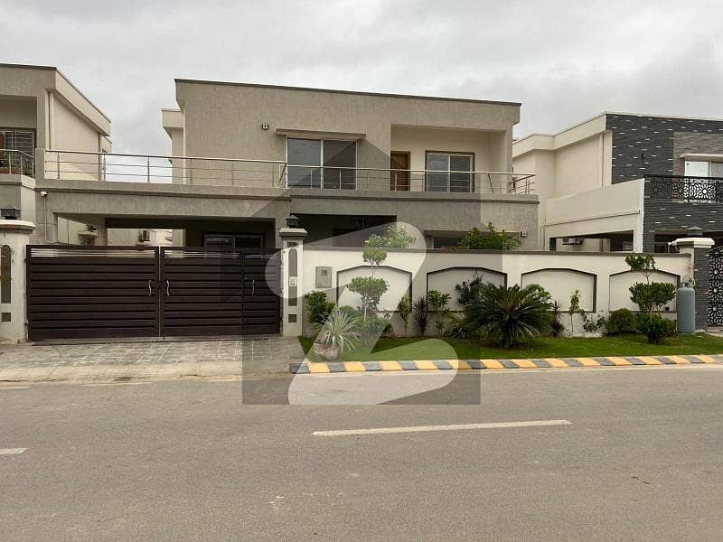 فالکن کمپلیکس نیوملیر ملیر,کراچی میں 5 کمروں کا 1 کنال مکان 11.9 کروڑ میں برائے فروخت۔