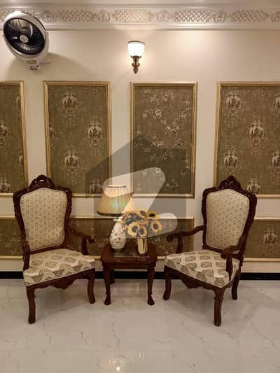 11 MARLA HOTEL FOR SALE IN CHUNGI AMAR SADHU TOTAL BEDROOM -23 ALL BED IS FURNISHED- ELETRICITY METER- 2 RENTAL INCOM 10 LAC