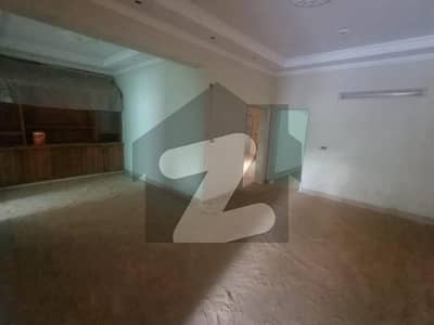 10 Marla Office For Rent In Johar Town Lahore
