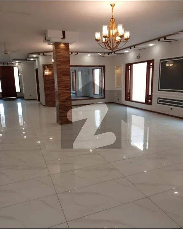بحریہ ٹاؤن - پریسنٹ 17 بحریہ ٹاؤن کراچی,کراچی میں 7 کمروں کا 2 کنال مکان 13.0 کروڑ میں برائے فروخت۔