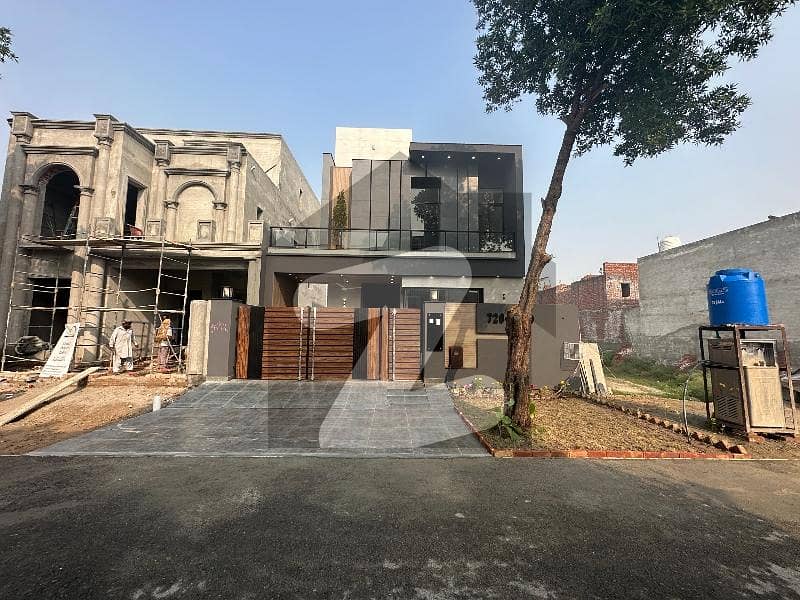 10 Marla Modern Design House M2a For Sale In Lake City Lahore