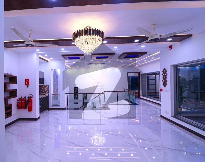1 Kanal Upper Portion Available For Rent in DHA Phase 8 Near Airport