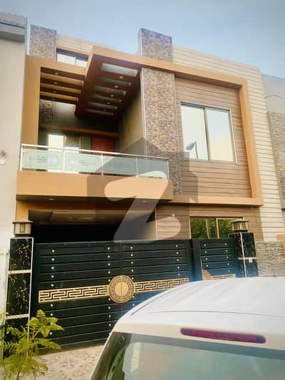 5 Marla House In Bahria Nasheman For sale At Good Location