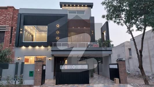 10 Marla Brand NEW house For Sale Tulip block Bahria Town Lahore