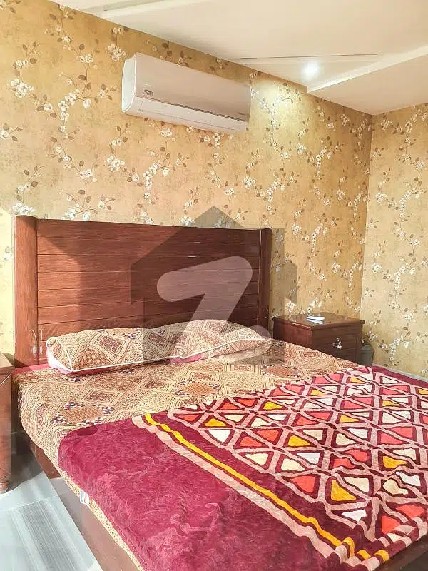 1 BED FURNISHED FLAT FOR RENT IN BAHRIA TOWN LAHORE