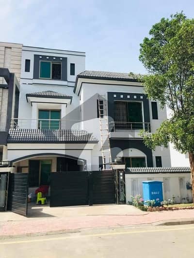 3 BEDS 5 MARLA BRAND NEW HOUSE FOR SALE LOCATED BAHRIA ORCHARD LAHORE