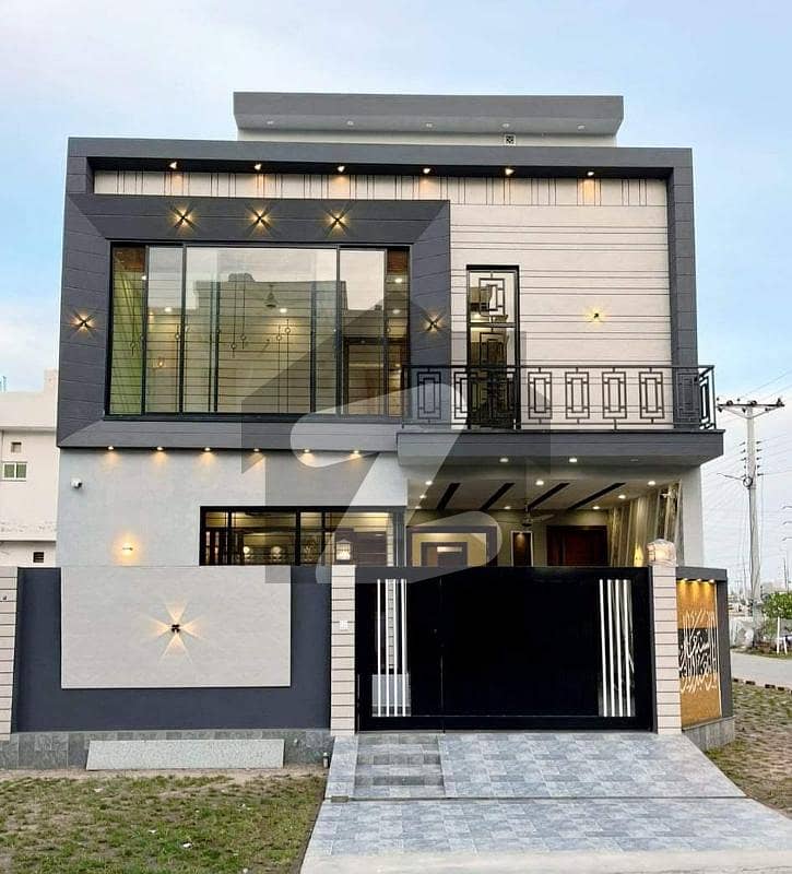 Most Beautiful Elevate your Lifestyle with a Newly Built 5 Marla Corner House in a Prime Location.