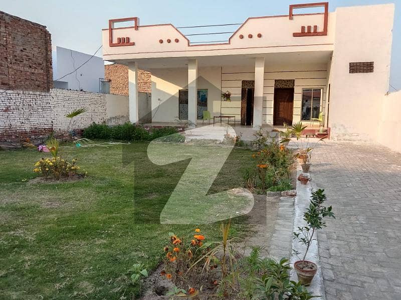 گلشنِ اقبال رحیم یار خان میں 4 کمروں کا 1 کنال مکان 1.25 کروڑ میں برائے فروخت۔