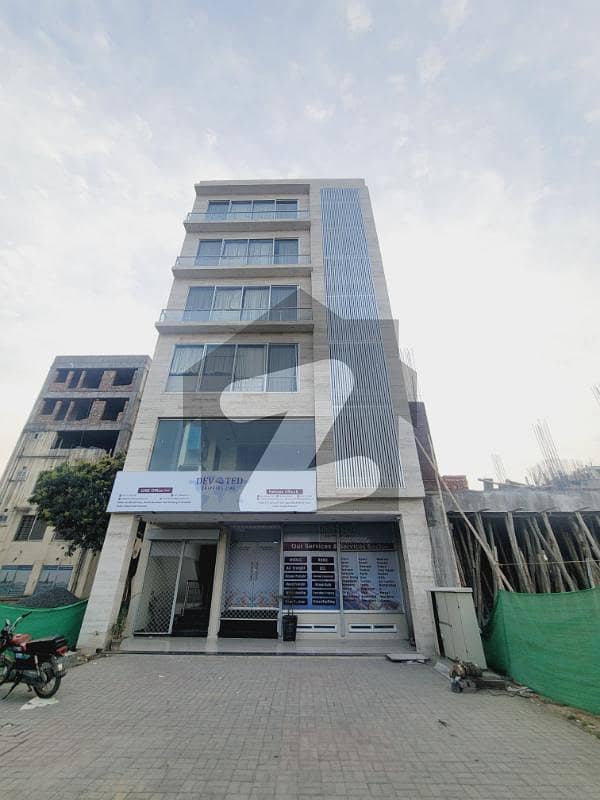 5.33 MARLA COMMERCIAL PLAZA FOR SALE IN Iqbal Block BAHRIA TOWN LAHORE
