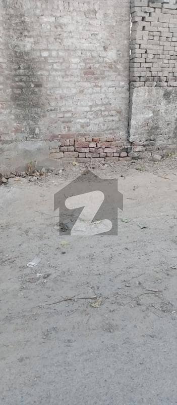 علامہ اقبال ٹاؤن ۔ آصف بلاک علامہ اقبال ٹاؤن,لاہور میں 12 مرلہ رہائشی پلاٹ 4.25 کروڑ میں برائے فروخت۔