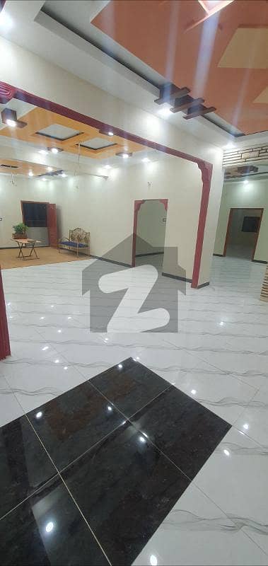 ناظم آباد 4 - بلاک ایف ناظم آباد 4,ناظم آباد,کراچی میں 5 کمروں کا 1 کنال بالائی پورشن 1.0 لاکھ میں کرایہ پر دستیاب ہے۔