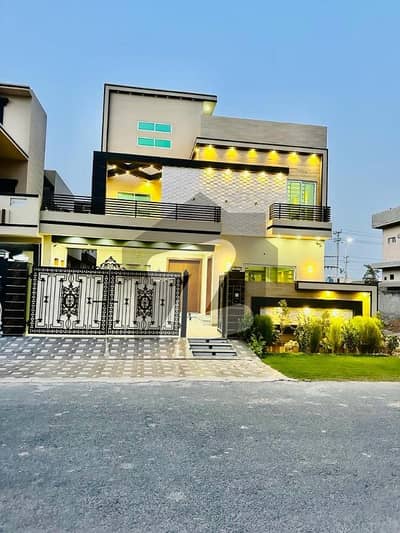 Beautifully Constructed House Is Available For sale In Central Park - Block A