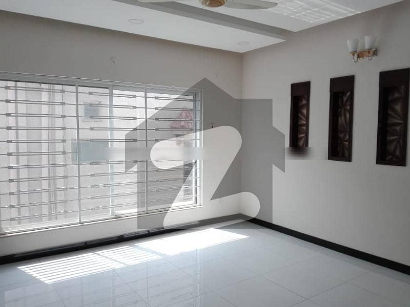 Stunning And Affordable Upper Portion Available For Rent In G-10