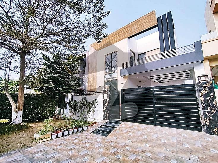 7 Marla Modern Designed Iconic Bungalow For Sale Very Reasonable Price