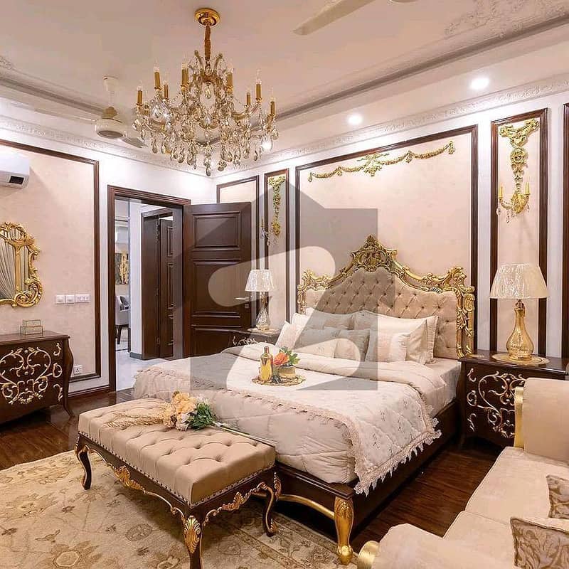 بینکرس ایوینیو کوآپریٹو ہاؤسنگ سوسائٹی لاہور میں 6 کمروں کا 9 مرلہ مکان 2.5 کروڑ میں برائے فروخت۔