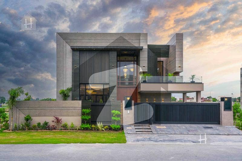 ONE KANAL MODERN SUPER LUXURY BUNGALOW FOR SALE
