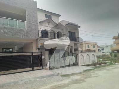 Double Storey House In H Block Is Available For Rent