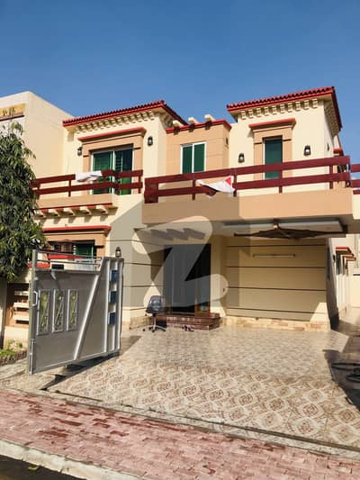 10 MARLA USED FACING PARK HOUSE FOR SALE BAHRIA TOWN LAHORE
