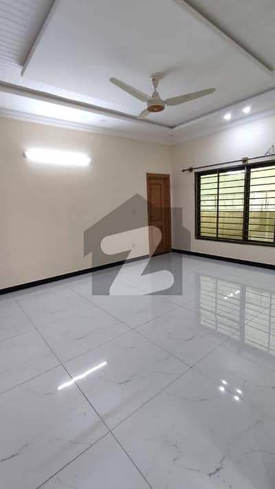 4080 Like brand new Full House Available for rent in G-13 Islamabad