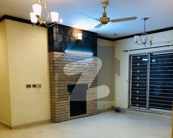 In E-11/2 18 Marla Upper Portion For rent